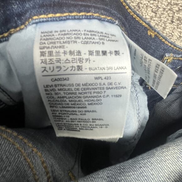 Levis Mid Rise Classic Crop Jeans Womens 10 Blue Denim Med Wash Casual EUC! - Picture 11 of 16